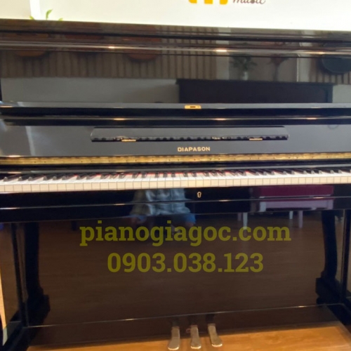 Piano Upright Diapason 125E