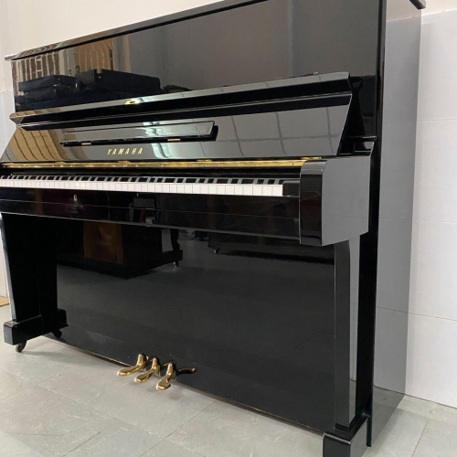 Piano Yamaha U1E