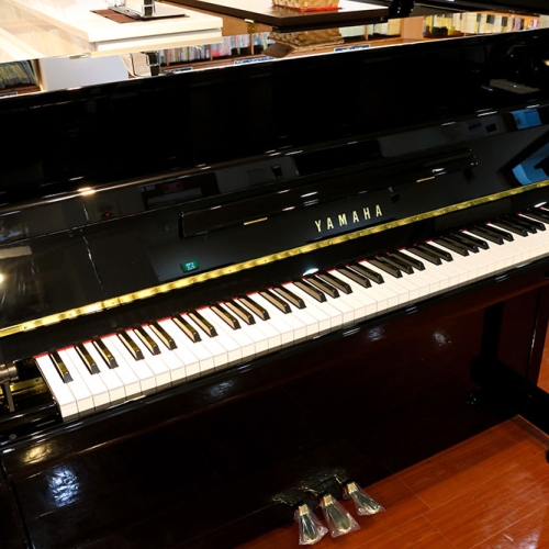 Piano Yamaha B113